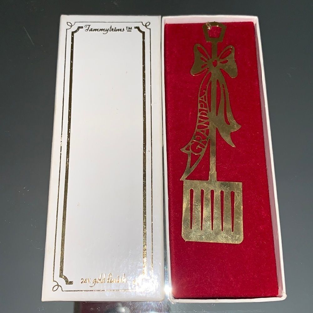 Vtg Tammytrims 24k gold finish“Grandpa” snow shovel ornament in original box